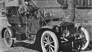 gannettrans - Rolls Royce - 15 HP Buatan Tahun 1904